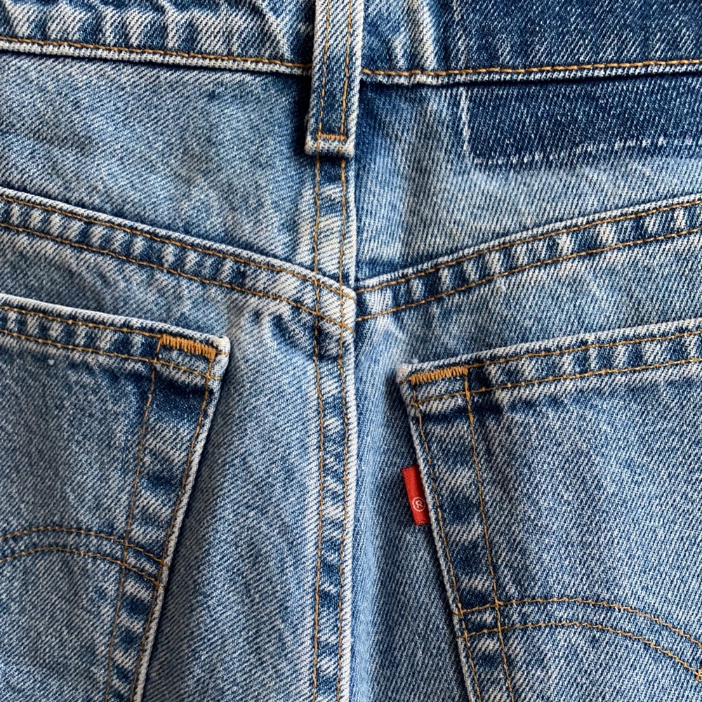 Levi Shorts - image 2